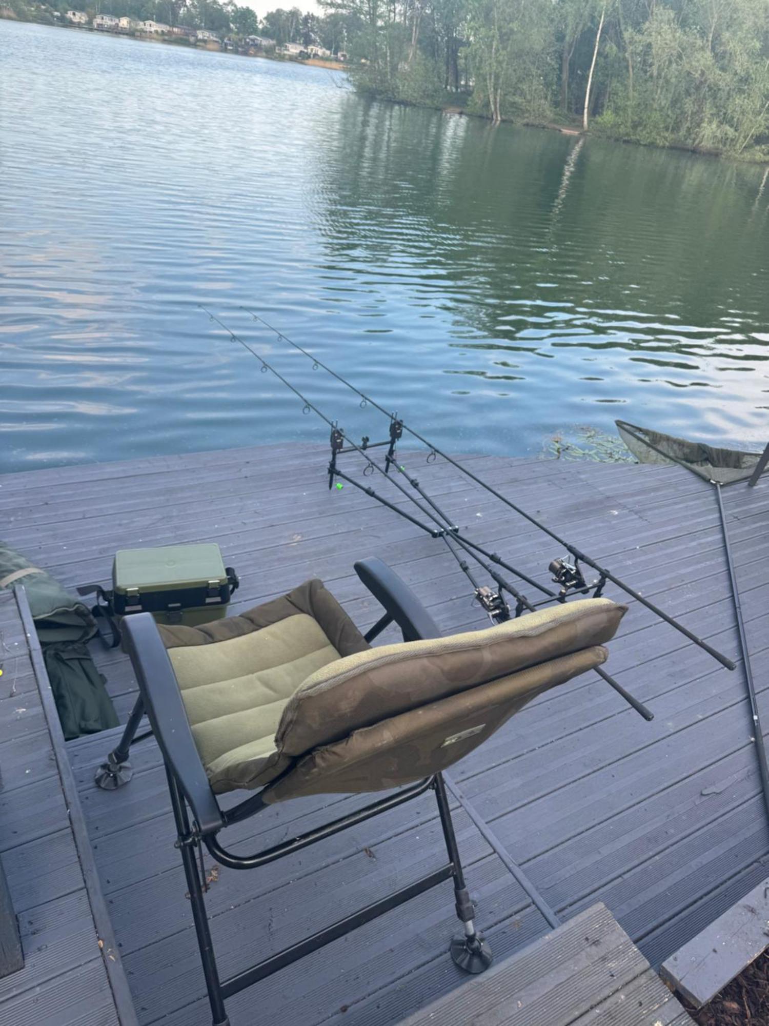 Lakeside Dorchester Lodge - Hot Tub With Fishing Peg Tattershall Exterior photo